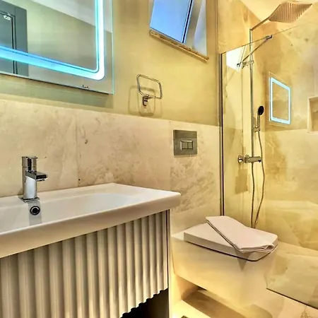 Komurluk 2 Bedroom 8369 ヴィラ